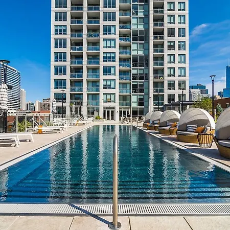 Apartment In River North Downtown Chicago